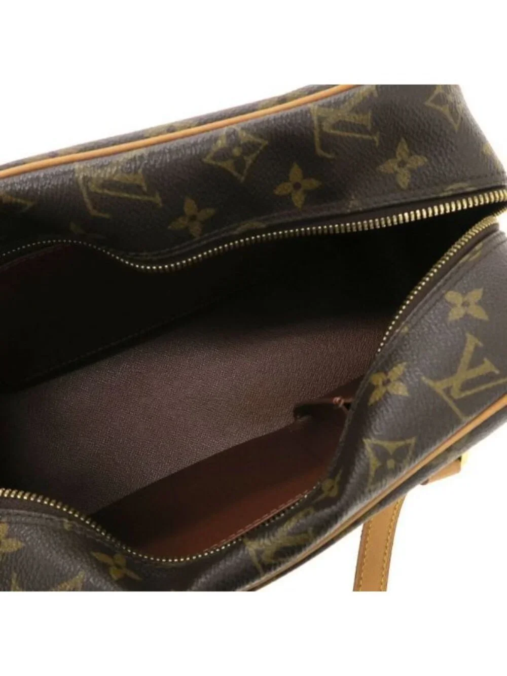 Louis Vuitton Monogram Cite MM Vintage Shoulder Bag